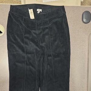 Aerie High-Waisted Women's Corduroy Flare Pant in black Size M